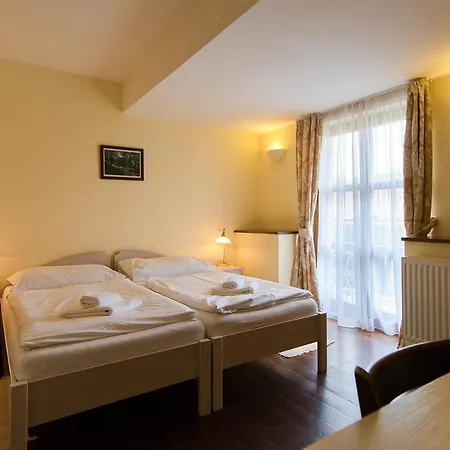 Hotel Buchlov 3*